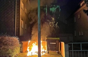 Polizei Mettmann: POL-ME: Papiercontainer angezündet: Polizei ermittelt - Hilden - 2412089