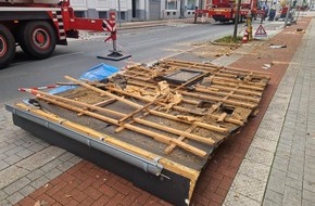 Kreisfeuerwehrverband Ennepe-Ruhr e.V.: FW-EN: Feuerwehr, THW und Hilfsorganisationen weiter an der Hagener Straße intensiv im Einsatz