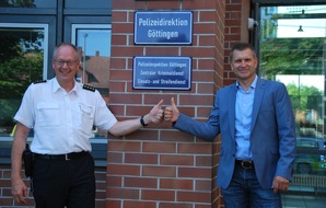 Polizeiinspektion Göttingen: POL-GÖ: (306/2021) Wechsel in der Polizeiinspektion Göttingen: Oliver Tschirner ist neuer Leiter des Zentralen Kriminaldienstes, Thomas Breyer geht nach Hildesheim