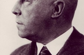 Fresenius SE & Co. KGaA: 100 Jahre Fresenius - von der Apotheke zum Weltkonzern (BILD)