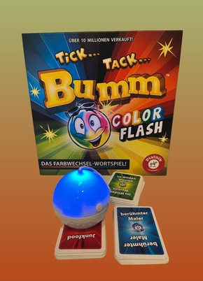 Tick Tack Bumm Color Flash: Eine neue Edition des Partyklassikers von Piatnik zum 30. Geburtstag in Farbe