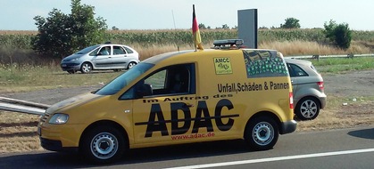 ADAC SE: Nepper, Schlepper, Pannenfänger / Betrüger als Gelbe Engel in Ost- und Südosteuropa unterwegs / Störsender verhindern Anruf bei ADAC Auslandsnotrufstation