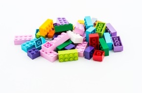 LEGO GmbH: LEGO Gruppe investiert eine Milliarde Dänische Kronen zur Förderung der Suche nach nachhaltigen Materialien