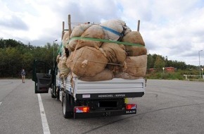 Polizeidirektion Kaiserslautern: POL-PDKL: A6/Kaiserslautern, Ladung nicht gesichert - Weiterfahrt untersagt