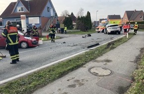 Polizeiinspektion Stade: POL-STD: Eine schwer verletzte Autofahrerin bei Unfall im Alten Land