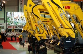 BAUMAG: BAUMAG 2013 - Eröffnung des Schweizer Branchentreffpunkts / Starke Maschinen - kompetente Aussteller (BILD)