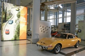 Opel Automobile GmbH: Opel GT-Ausstellung im Adam Opel Haus / "Nur Fliegen ist schöner!"/ Historische Schau über den Kult-Sportwagen aus den Siebzigern