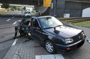 Polizeipräsidium Rheinpfalz: POL-PPRP: Schwerer Verkehrsunfall am Südwestknoten
