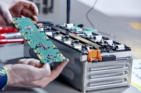 AKASOL entwickelt zweite Generation der Li-Ionen-Batteriesysteme für Mercedes-Benz eCitaro