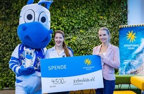 schauinsland-reisen gmbh: 4.500 Euro Lichtermarkt-Einnahmen für zebrakids e.V.
