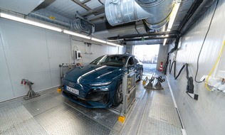 ADAC: Audi A6 Avant e-tron performance gewinnt Winter-Reichweitentest familientauglicher E-Autos / ADAC testet Langstreckentauglichkeit auf dem Pr&uuml;fstand / Gro&szlig;e Unterschiede bei Verbrauch und Ladeleistung