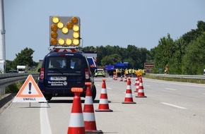 Polizeiinspektion Hildesheim: POL-HI: Gemeinsame Pressemitteilung der Bundesanstalt Technisches Hilfswerk (THW) und der Polizeiinspektion Hildesheim - Einsatzkräfte veranstalten Übung auf der Bundesautobahn