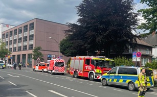 Feuerwehr Gladbeck: FW-GLA: Gasgeruch im Gebäude mit einem Massenanfall von Verletzten (MANV 5)