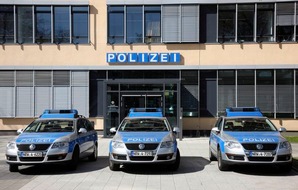 Polizei Rhein-Erft-Kreis: POL-REK: 180314-4: Hochwertiges Auto gestohlen - Elsdorf