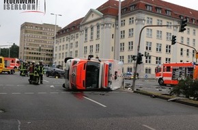 Feuerwehr Iserlohn: FW-MK: Verkehrsunfall mit Iserlohner Rettungswagen in Hagen