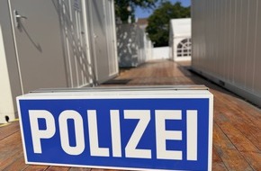 Polizei D&uuml;sseldorf: POL-D: D&uuml;sseldorfer Rheinkirmes - "Kirmeswache" steht - Polizei D&uuml;sseldorf bezieht gemeinsam mit Kooperationspartnern Quartier im "Sicherheitsdorf"