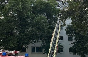 Feuerwehr München: FW-M: Küchenbrand schnell gelöscht (Giesing)
