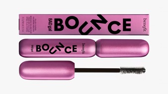 Smurfit Westrock Deutschland GmbH: Benefit Cosmetics setzt bei Verpackung der BADgal Bounce Mascara auf recyclingfähige Lösung von Smurfit Westrock