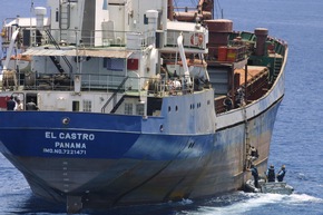 Deutsche Marine - Bilder der Woche: Fotobeispiele von Marinesoldaten im Einsatz unter anderem zum Boarding