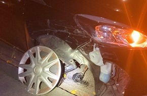 Polizei Bielefeld: POL-BI: Betrunken gegen einen geparkten PKW gefahren