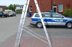 Polizeiinspektion Cuxhaven: POL-CUX: Kupferdiebe ließen Leitern zurück (Bildanlagen) + Junge Fahrradfahrerin gestürzt, Autofahrer flüchtet vom Unfallort