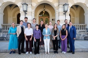 F&uuml;rstentum Liechtenstein: Internationale Medienakademie zu Besuch bei Regierungschefin Brigitte Haas