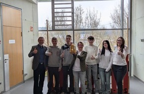 Verband der Chemischen Industrie e.V. Baden-W&uuml;rttemberg: Fonds der Chemischen Industrie (FCI) f&ouml;rdert die Carl-Dittler-Realschule in Remchingen mit 1.156 Euro