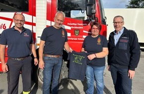 Feuerwehr Kirchhundem : FW-OE: Kinderfeuerwehr erhält neues Outfit