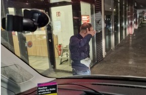 Polizeiinspektion Saarbr&uuml;cken-Stadt: POL-SBR-STADT: Versuchte N&ouml;tigung mittels Messer und Sachbesch&auml;digung an Transporter in der Saarbr&uuml;cker Innenstadt - &Ouml;ffentlichkeitsfahndung nach unbekanntem Hauptt&auml;ter