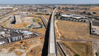 Vossloh AG: Vossloh stattet erste Hochgeschwindigkeitsstrecke der USA aus