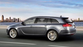 Opel Automobile GmbH: Der neue Opel Insignia Sports Tourer - Kombi im Sportdress