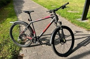 Polizeiinspektion Diepholz: POL-DH: --- Syke, Hecke in Brand - Diepholz, Polizei sucht Fahrradeigentümer - Scholen, Transporter verursacht Verkehrsunfall und flüchtet ---