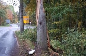 Polizeiinspektion Neubrandenburg: POL-NB: Zeugenaufruf nach Verkehrsunfall mit Unfallflucht