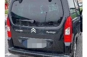 Polizeiinspektion Hameln-Pyrmont/Holzminden: POL-HM: Polizei sucht Zeugen zu einem Verkehrsunfall
