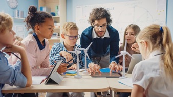 Calleo Institut GmbH: Digitalisierung im Schulalltag: Wie das Calleo Institut Mecklenburg-Vorpommern bei einer landesweiten Fortbildungsinitiative begleitet &ndash; und was andere Bundesl&auml;nder daraus lernen k&ouml;nnen