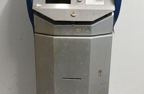 Polizeiinspektion Wilhelmshaven/Friesland: POL-WHV: Beschädigter Geldautomat in Wilhelmshaven festgestellt