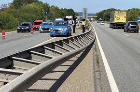 Polizeidirektion Landau: POL-PDLD: Gefährlicher Eingriff in den Straßenverkehr führt zu Verkehrsunfall