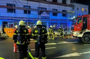 Feuerwehr Iserlohn: FW-MK: Schwerer Verkehrsunfall in der ersten Nacht des neuen Jahres