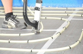 Selfio GmbH: Wärme von unten: Fußbodenheizung nachträglich einbauen und Heizkosten senken