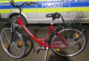 POL-DH: --- Polizei Syke sucht Fahrrad-Eigentümer - Farbschmierereien am Rathaus Barnstorf - Unfälle in Barrien und Bruchhausen-Vilsen ---