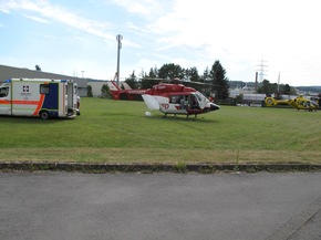FW-AR: Sechs Verletzte bei Gefahrgutunfall in Bruchhausen