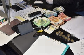 Hauptzollamt Krefeld: HZA-KR: Pf&auml;ndung &agrave; la carte: Zoll Krefeld durchsucht China-Restaurant in Neuss