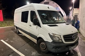 Hauptzollamt Augsburg: HZA-A: Kleintransporter nachverzollt/Strafverfahren eingeleitet