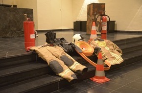 Freiwillige Feuerwehr T&ouml;nisvorst: FW T&ouml;nisvorst: Herzliche Einladung zum Gottesdienst f&uuml;r die Lebenden und Verstorbenen der Feuerwehr T&ouml;nisvorst