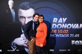 Fox Networks Group Germany: Schwangere Schauspielerin Doreen Dietel: "Werde insgesamt nur zwei Monate vom "Dahoam is Dahoam"-Dreh fehlen." - Promistimmen von der Fox-Deutschlandpremiere von "Ray Donovan" in München (FOTO)