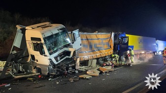 Polizeiinspektion Göttingen: POL-GÖ: (104/2025) Unfall mit vier beteiligten Sattelzügen - A7 zwischen Göttingen-Nord und Göttingen in Fahrtrichtung Süden aktuell nur einspurig befahrbar