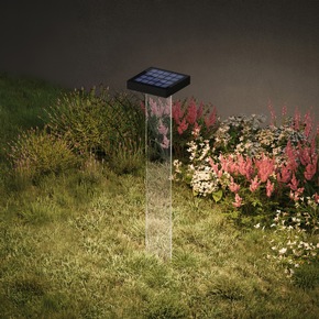 Gartenflair mit Solar: Lampenwelt.de präsentiert stromunabhängige Outdoorleuchten