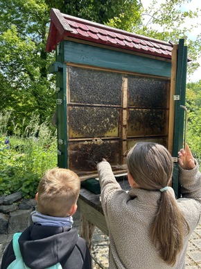 Vielfältiges Programm lockte zahlreiche Neugierige in den Garten der Naturschutzakademie