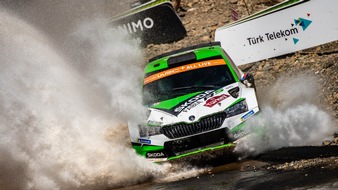 Skoda Auto Deutschland GmbH: Rallye Türkei Marmaris: Kopecky Zweiter in der WRC 2 Pro - SKODA baut WRC 2 Pro-Meisterschaftsführung aus (FOTO)