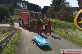 Feuerwehr Plettenberg: FW-PL: Schwerverletzter nach Fahrradsturz erfordert Rettungshubschrauber-Einsatz